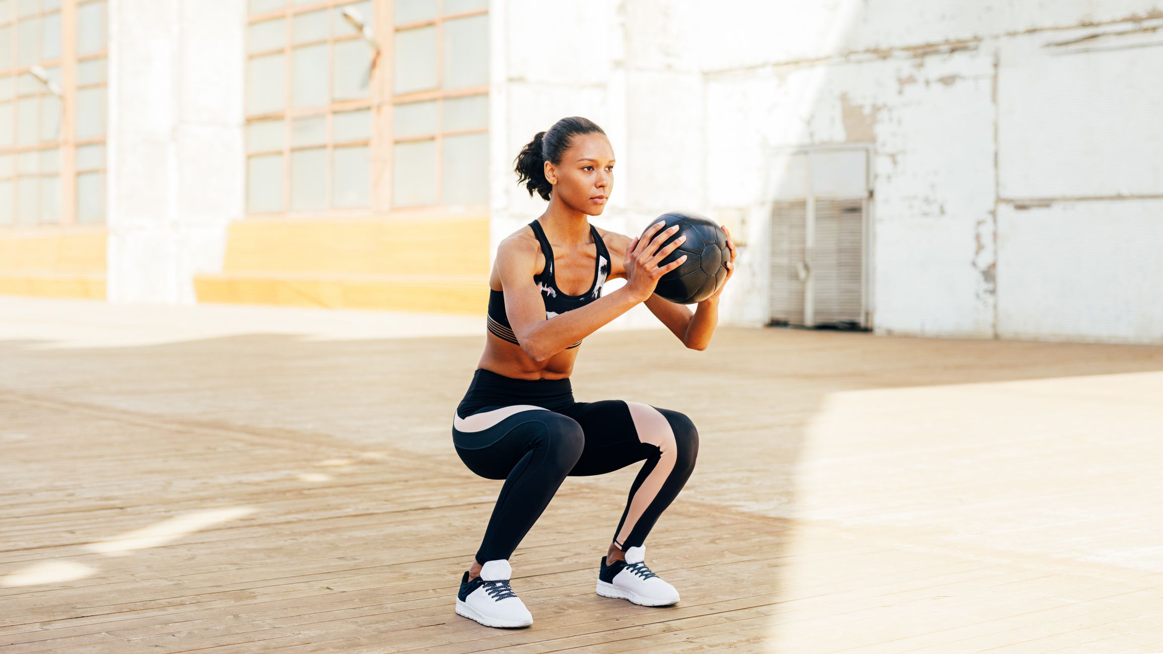medicineball-7ee9cc608bd84c02bb8efbc9dec96729